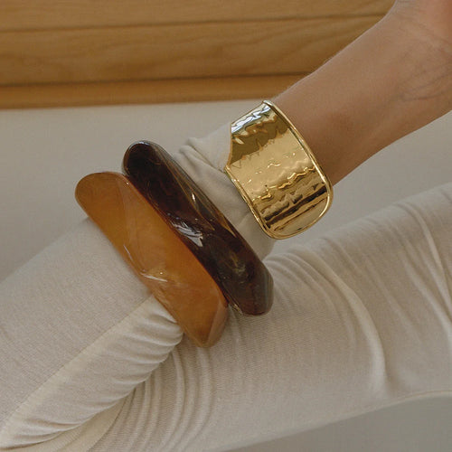 Acrylic chestnut bangle