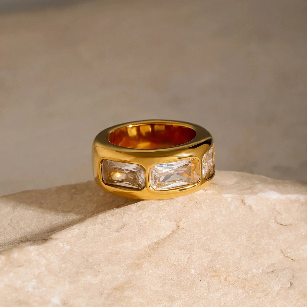Chunky diamond ring