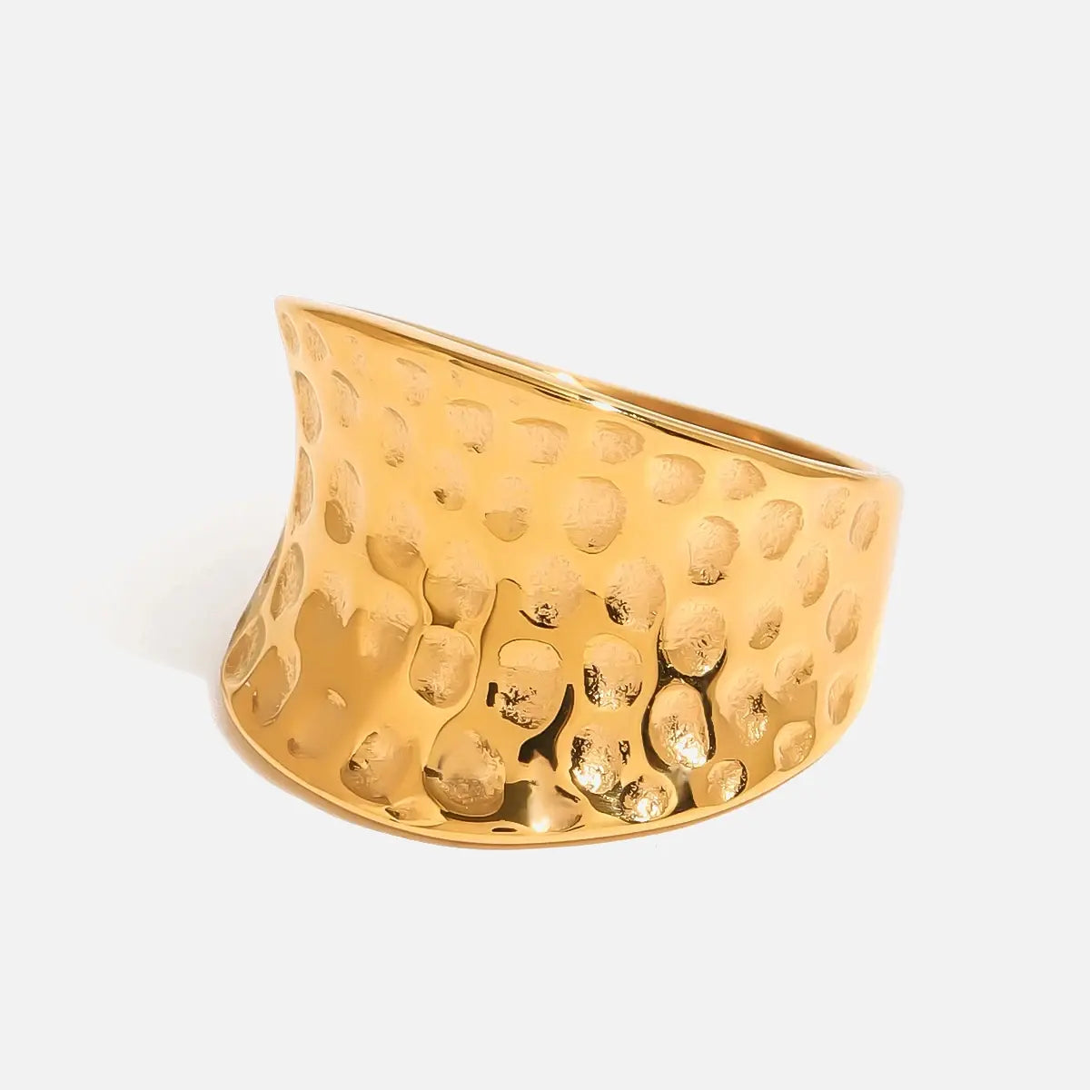 Holed strucked ring