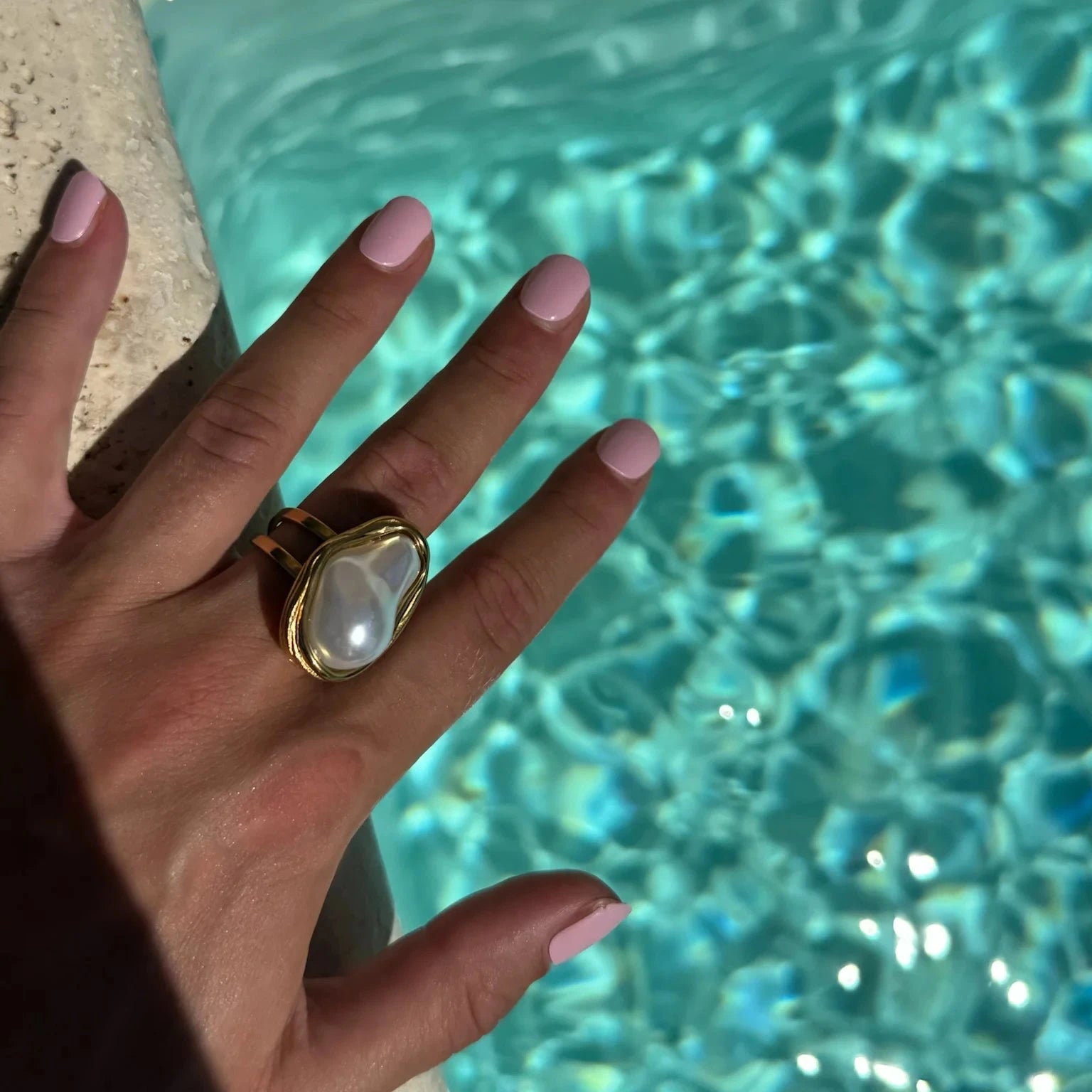 Chunky stoned ring