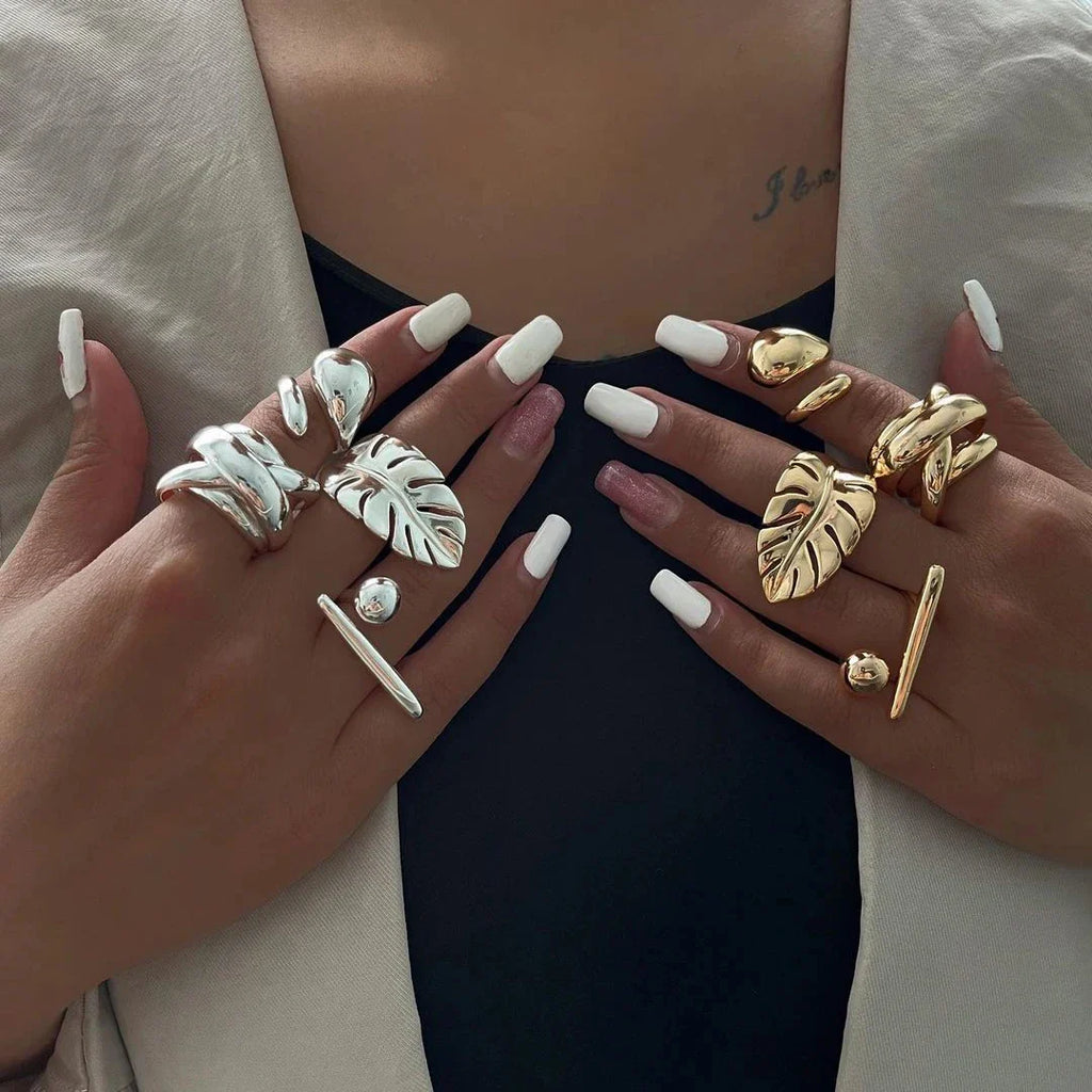 Leafed ring