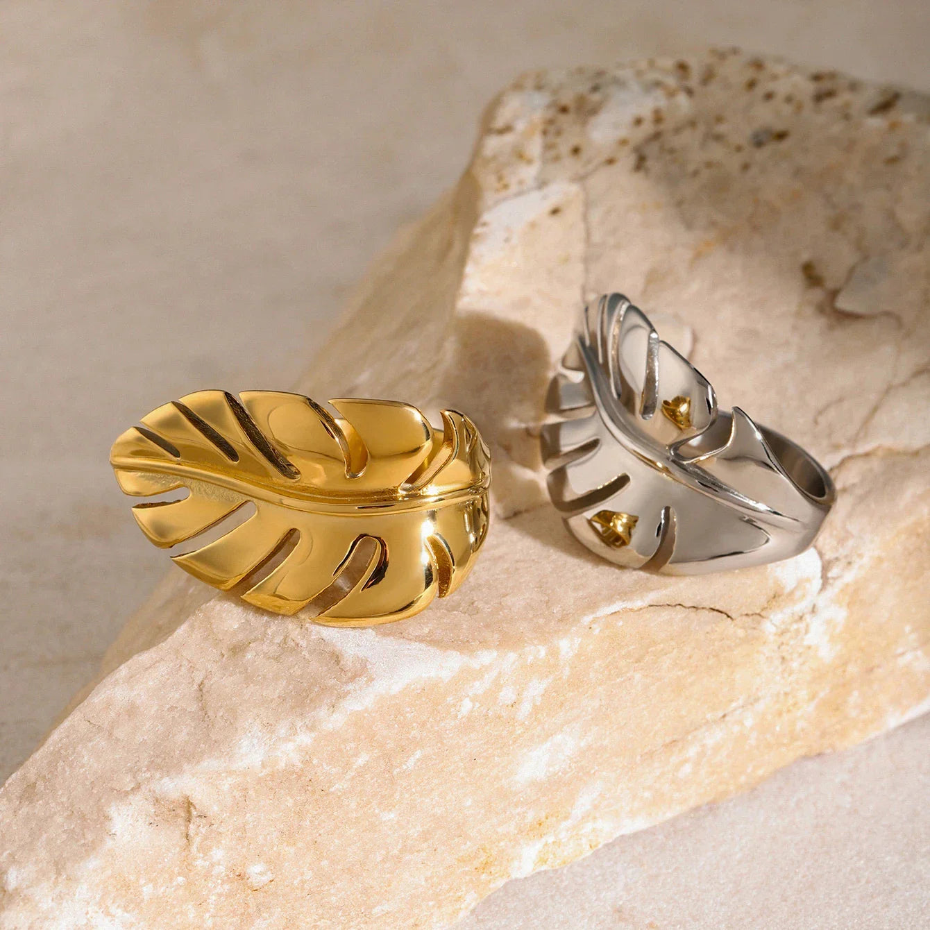 Leafed ring