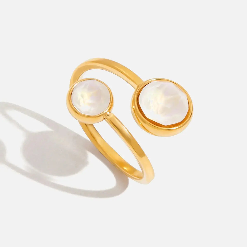 Spiral stoned ring