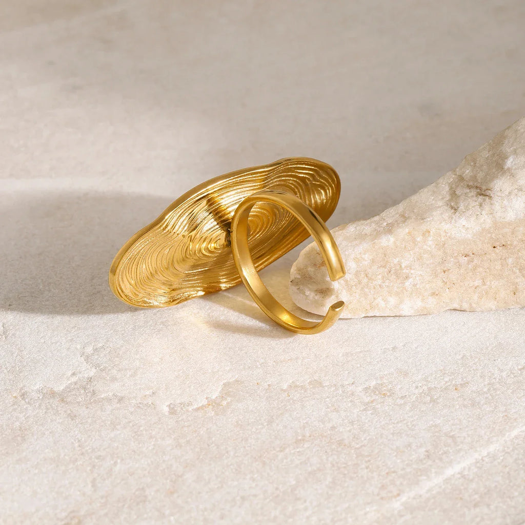 Stoned ufo ring