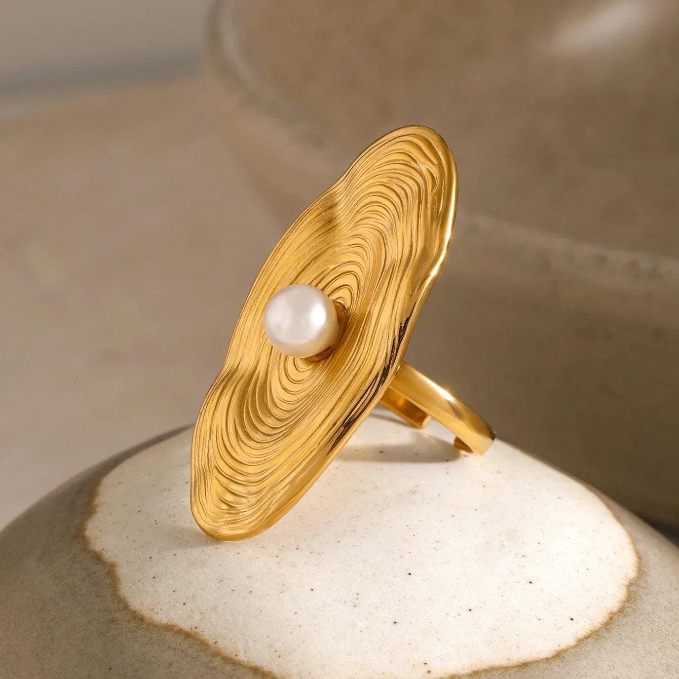 Stoned ufo ring