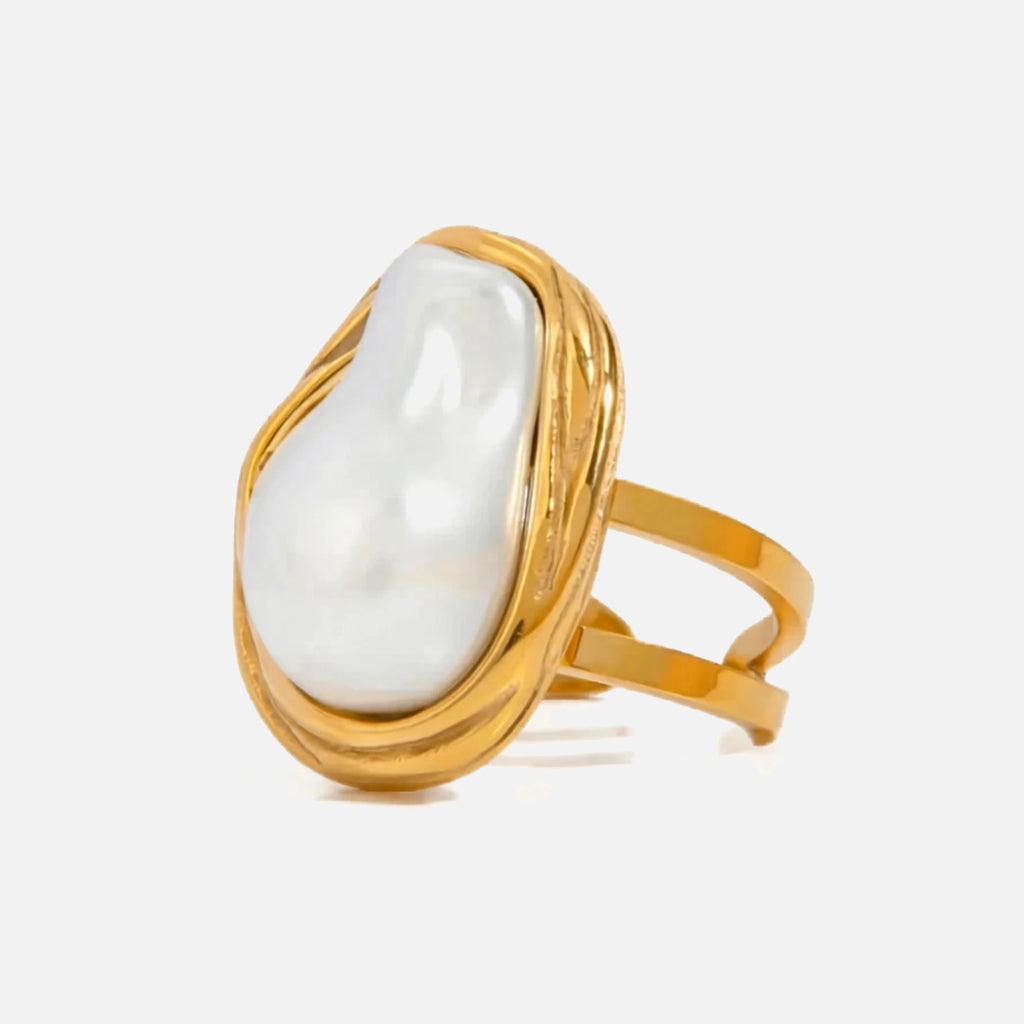 Chunky stoned ring